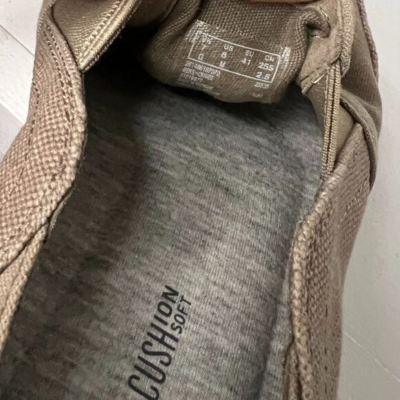 Cloudsteppers by Clarks Step Padded Insole Canvas Loafers in Sand Size 8 - Picture 2 of 6